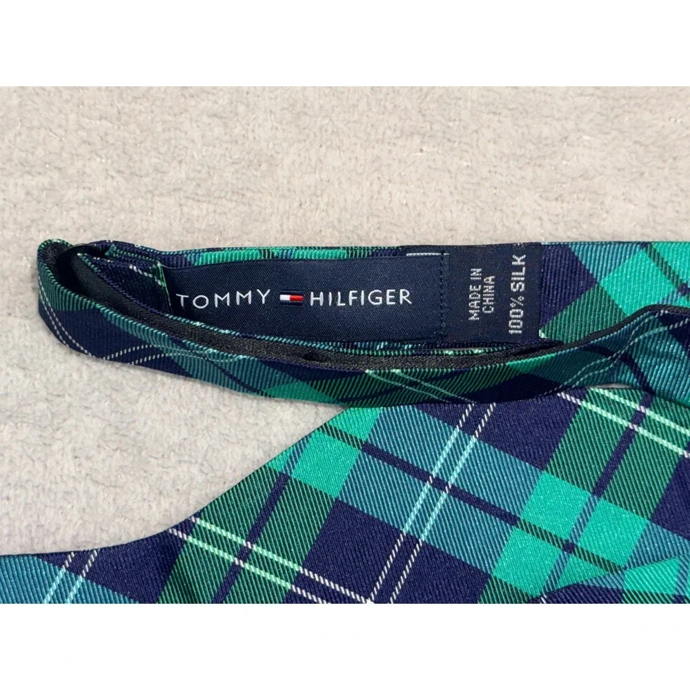 Tommy Hilfiger Mens Green Navy Blue Plaid 100% Silk Self-Tie Bow Tie Adjustable